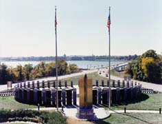 [photo, World War II Memorial overlooking Severn River, Annapolis, Maryland]